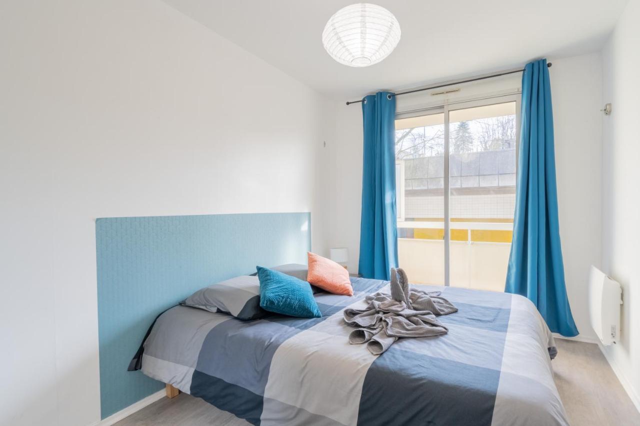 Appart'Hotel Versailles Saint Cyr L'Ecole - Gare Sncf A 100M Et Parking Prive Exterior photo